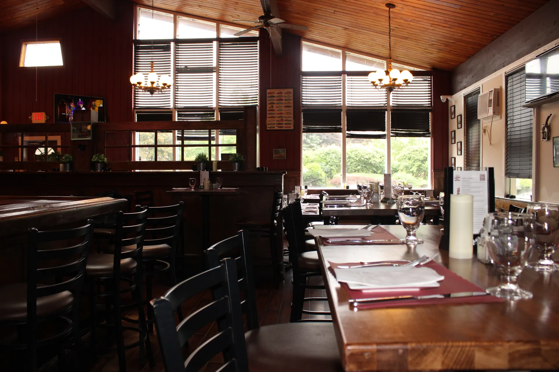 Cadillac Grill restaurant in Baldwin Place NY